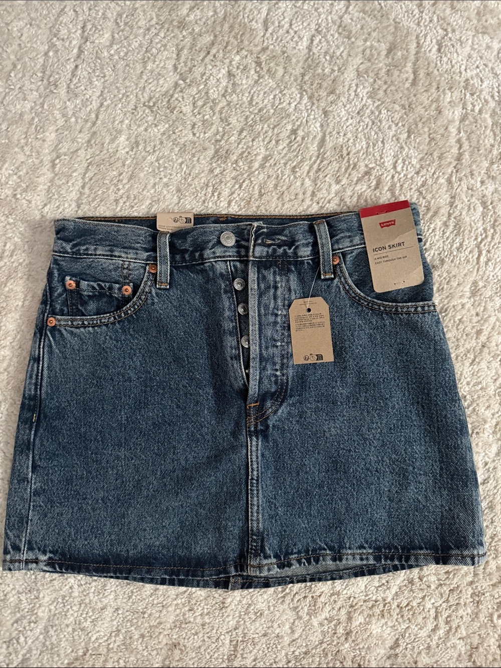 Levi’s Icon Mini Denim Skirt